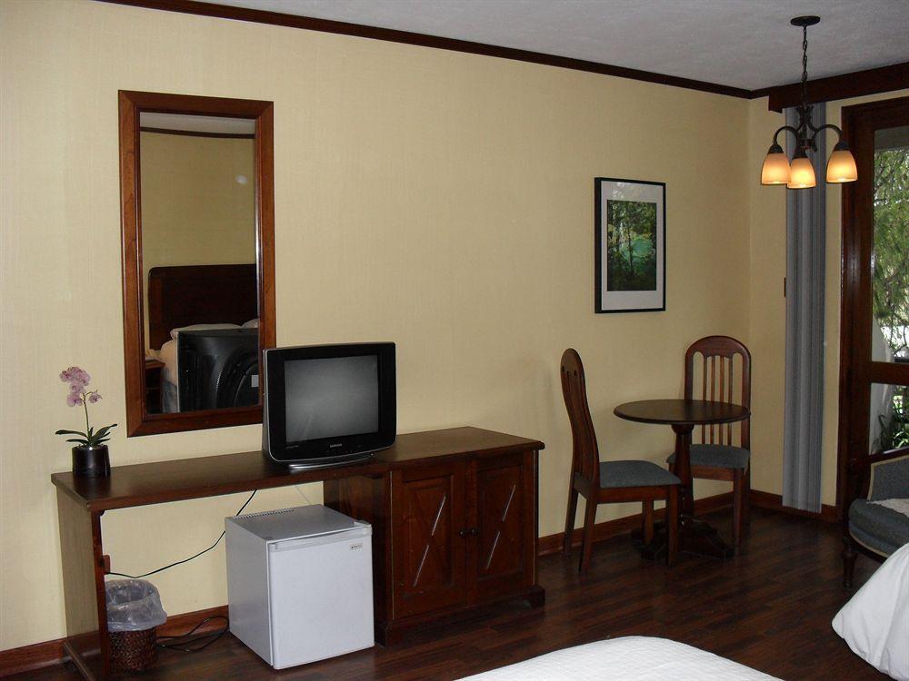 Hotel Residencia Del Sol Guatemala City Bagian luar foto