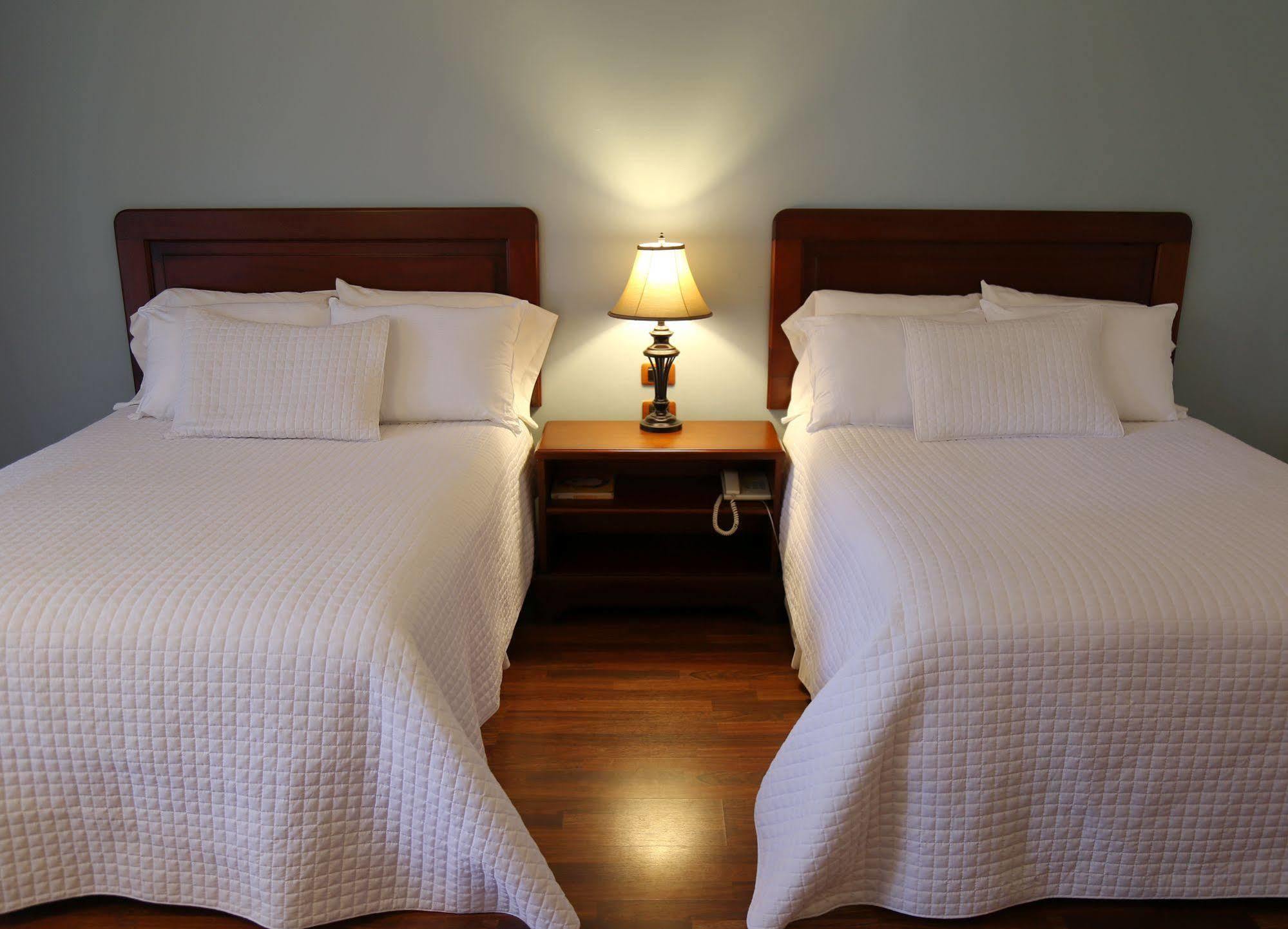 Hotel Residencia Del Sol Guatemala City Bagian luar foto